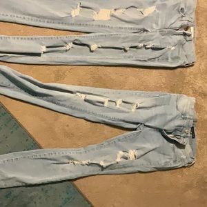 Cute skinny jeans selling together